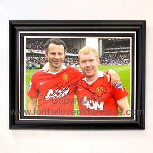 Ryan Giggs And Paul Scholes Signed Autograph Football Soccer Memorabilia Manchester United Photo In Luxury Handmade Wooden Frame & AFTAL COA