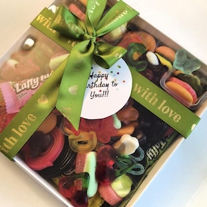 Personalized Sweet Treat Gummy Gift Box with Gummies | Chewy Candies for Birthday Party | Gift for Special Events