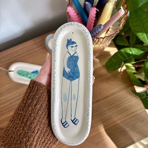 Handmade Jesmonite Incense Holder – Beach Girl Pottery Dish, Blue Line Art