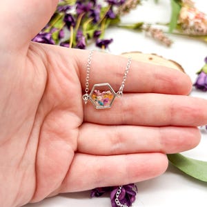 Hexagon necklace with multicolor flowers, flower necklace, floral necklace, handmade necklace, handmade jewelry, dainty necklace