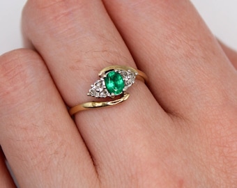 Vintage 9ct Gold Emerald Diamond Cluster Ring - 1990s