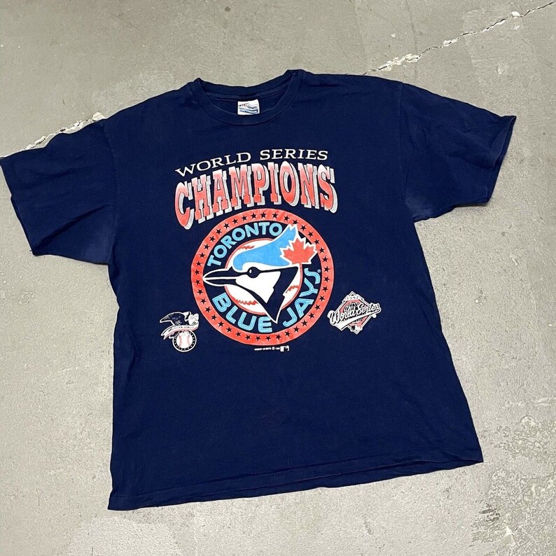 Vintage 1990s Hanes Toronto Blue Jays Short Sleeve Graphic Tshirt M/L