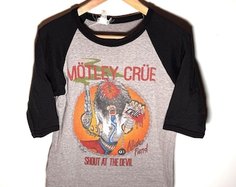 Motley Crue Shout at the Devil Raglan T-Shirt Women’s Small Rock Band Tee