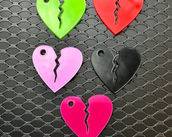 5 breloques en acrylique découpées au laser coeur brisé - coloré - cabochon - passe-temps - fabrication de bijoux - néon - breloques en plastique