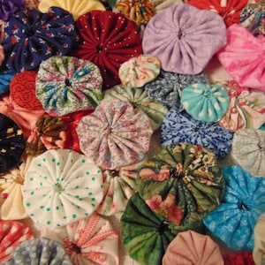 Assorted YOYOS - assorted sizes and designs - 1 inch up to 2 inch yoyos - handmade yoyo - fabric yoyos - Choose amount of yoyos