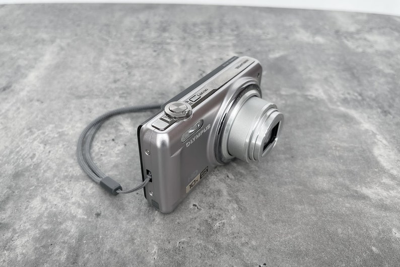 Digital Camera Olympus VR-310 Silver / Vintage Digital Camera / Olympus cameras image 8