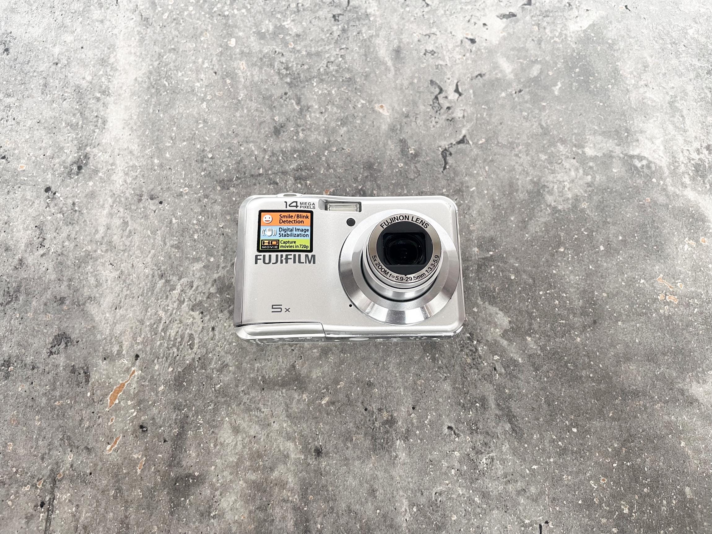 FUJIFILM FINEPIX AX300 富士フィルム オールドデジカメ 富士フイルム