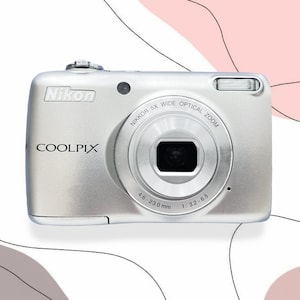 Camera Nikon Coolpix L26 / Vintage 2000s Digital Camera / Japanese digital camera