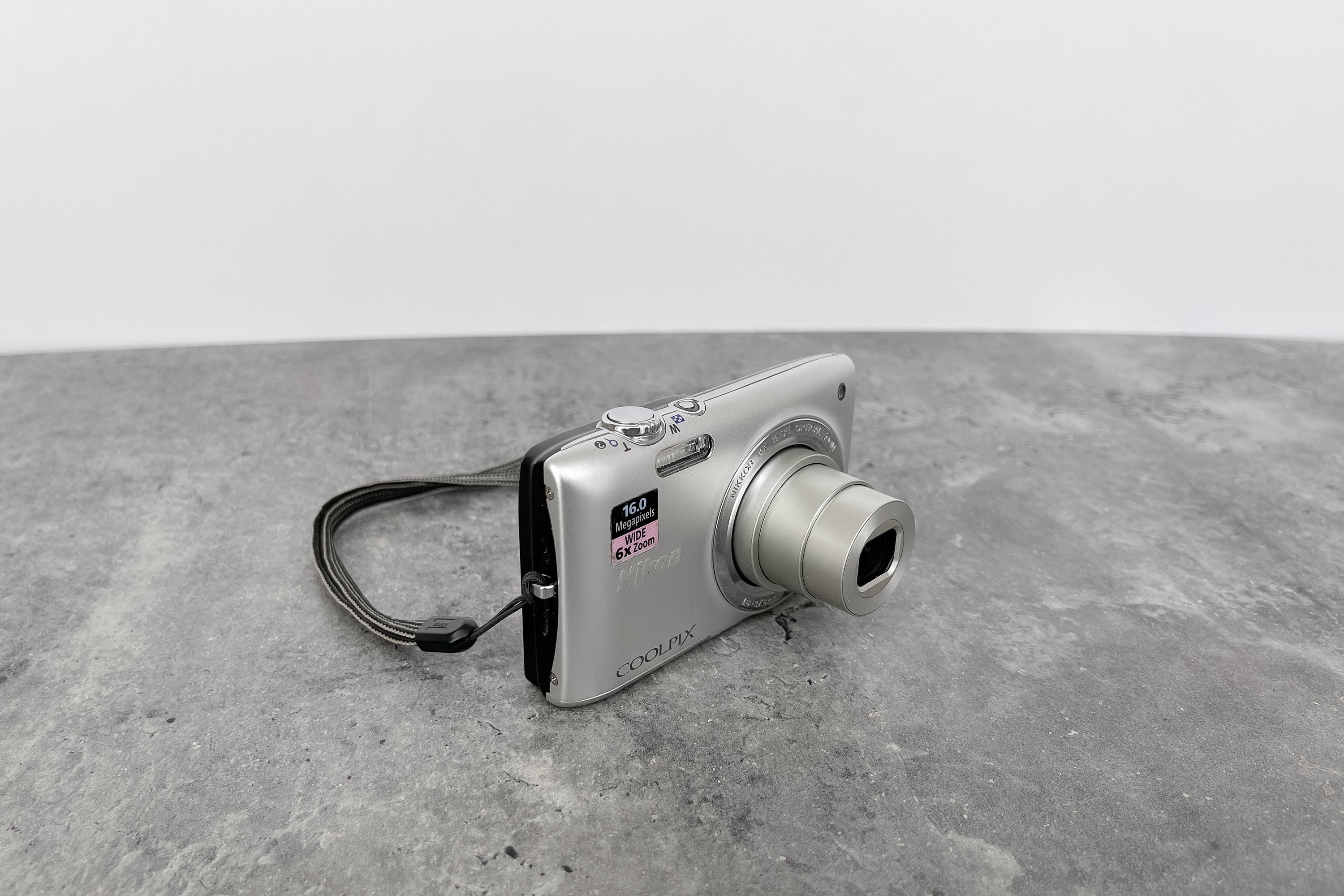 3476 Nikon COOLPIX S2700 シルバー 【デジカメ】 Amazon | Nikon Coolpix s2700 | コンパクト 通販