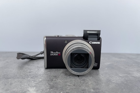 Digital Camera Canon Powershot SX200 HS / Vintage Digital