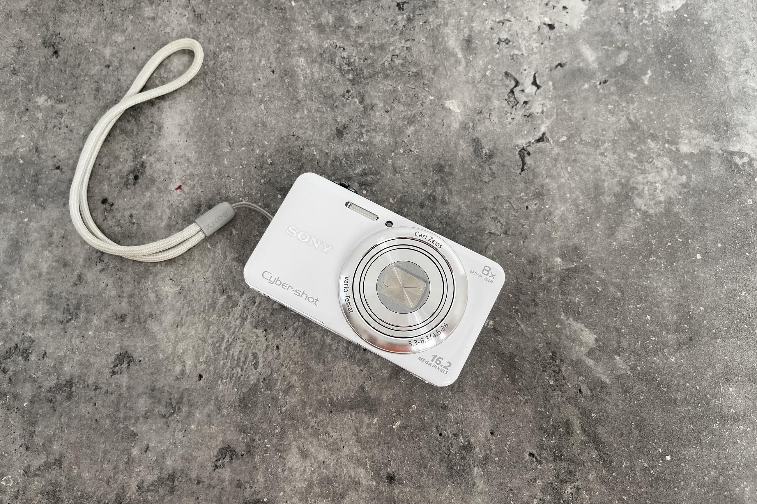 SONY Cyber-shot DSC-WX60 オールドコンデジ ホワイト 白