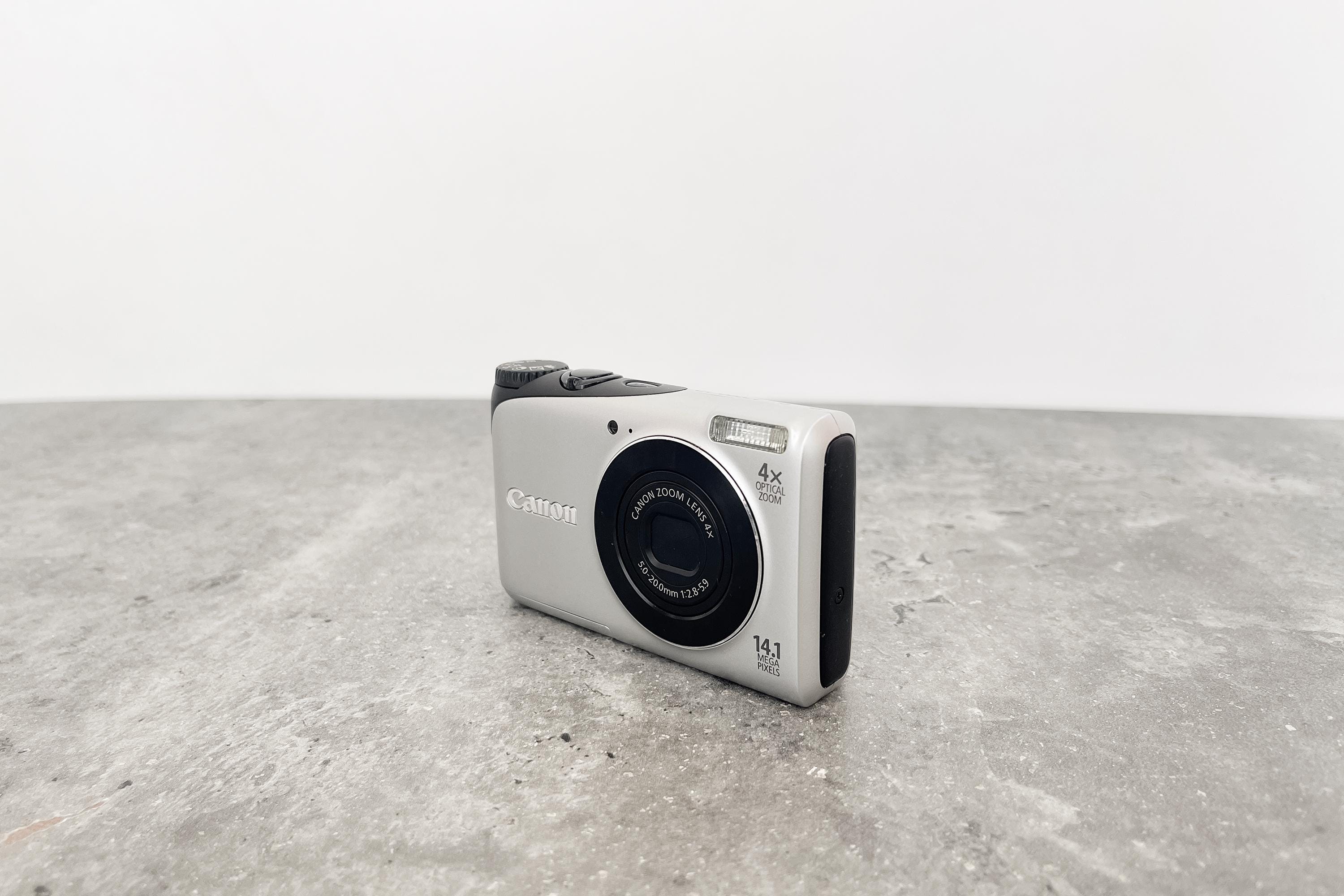 Canon PowerShot A2200 デジタルカメラ シルバー Amazon | Canon デジタルカメラ PowerShot A2200 シルバー