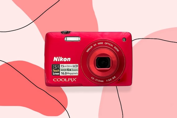 Digital Camera Nikon Coolpix S4200 Red / Vintage Digital