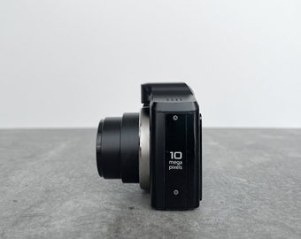コダック Kodak easy share Z915 電源:単3電池2本 9年ぶりに使用したKodakのデジカメ、EasyShare Z915。撮影画像