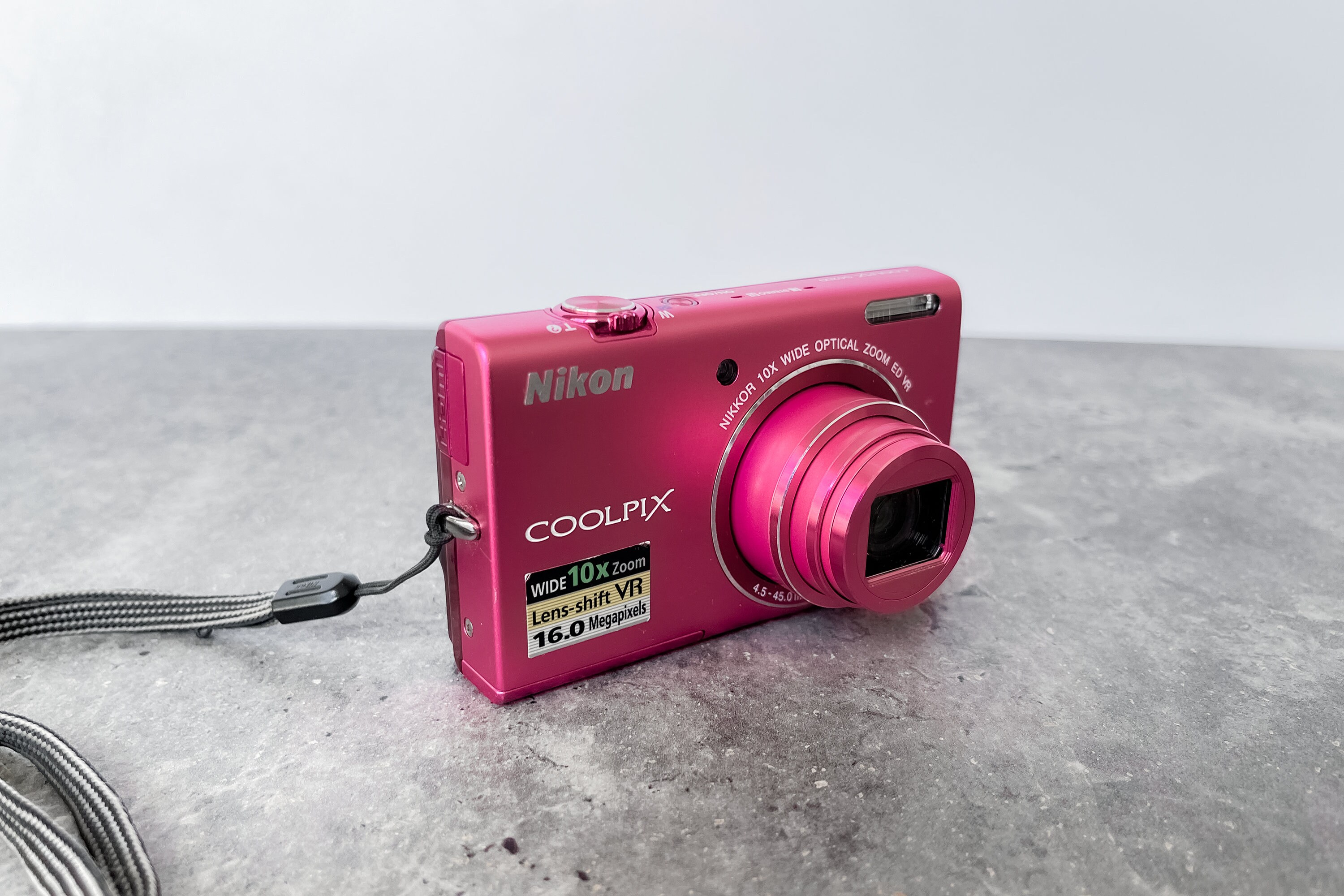 Nikon COOLPIX S6200 ピンク N.Mint】Nikon COOLPIX S6200 Pink 16MP 10x Zoom Compact
