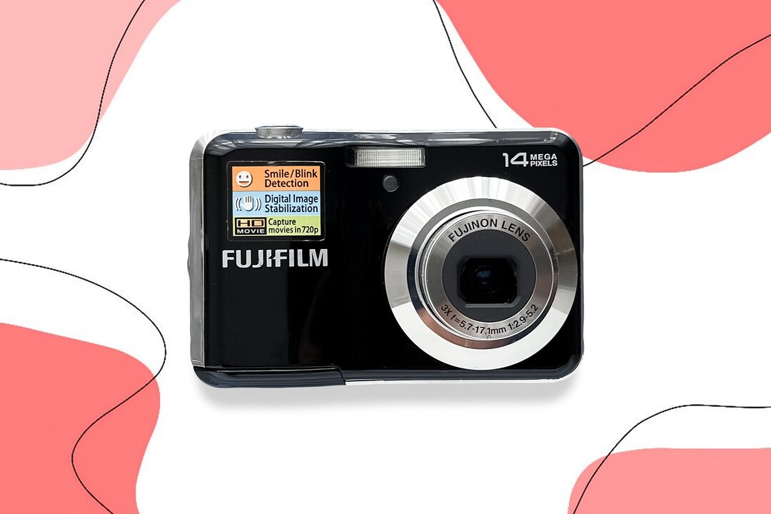 ❗️激安価格❗️デジカメ　本体　FUJIFILM Finepix AV200 Amazon.co.jp: FUJIFILM FinePix AV200 シルバー : Electronics