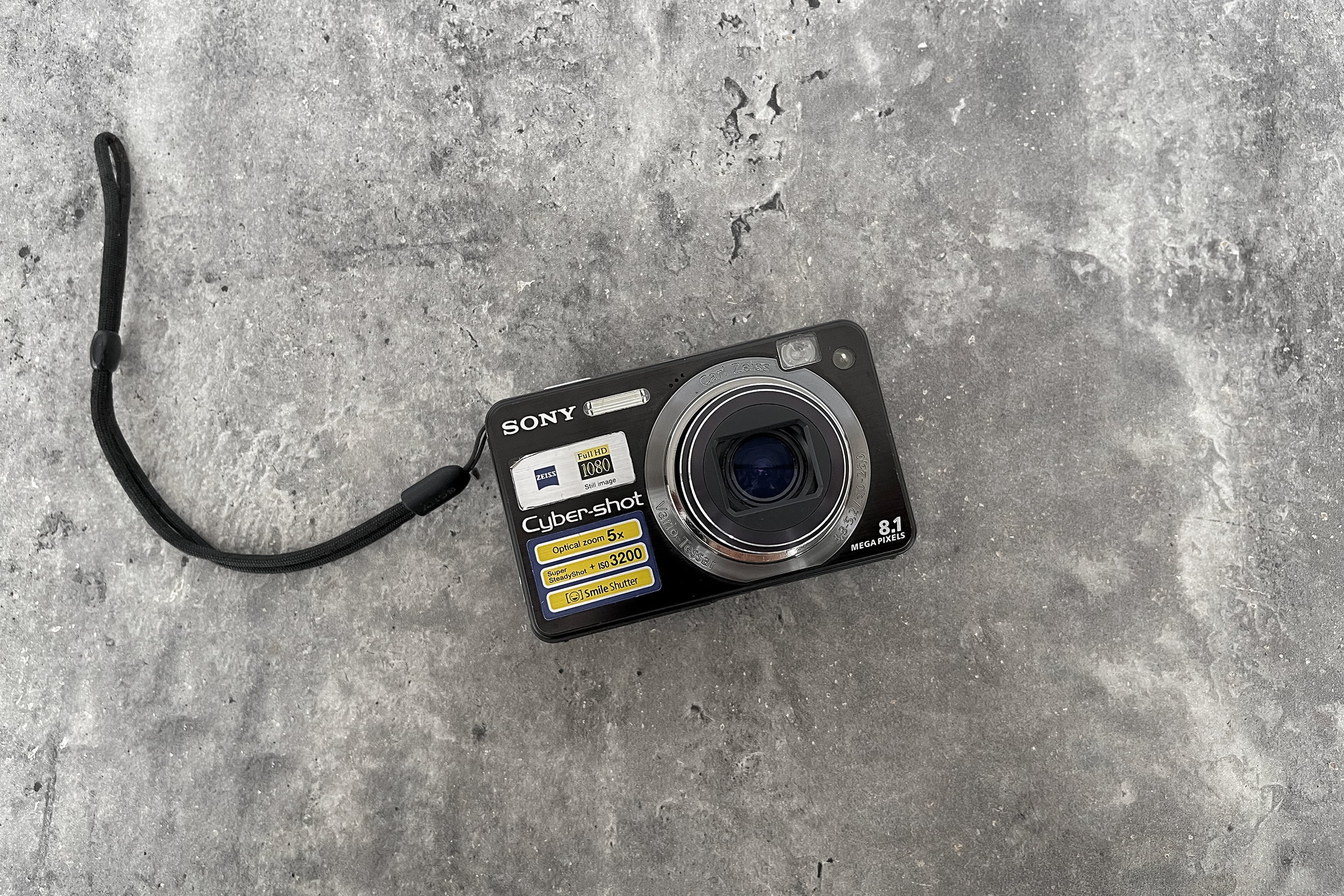 Digital Camera Sony Cyber-shot DSC-W150 Black / Vintage Digital Camera Sony Cyber-shot DSC-W150 Black / Vintage