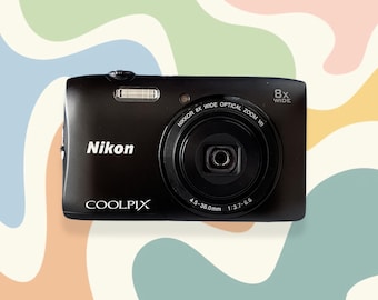 Nikon Coolpix S700 12MP 3 X Optical Zoom Digital Camera. Vintage
