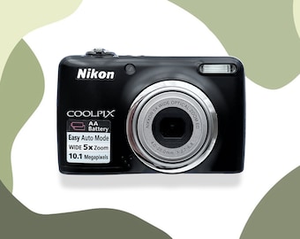 美品 Nikon COOLPIX L23 コンパクトデジタルカメラ Amazon | NikonデジタルカメラCOOLPIX L23 シルバー L23SL 1000