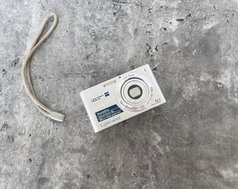 Digital Camera Sony Cyber-shot DSC-W320 Silver / Vintage