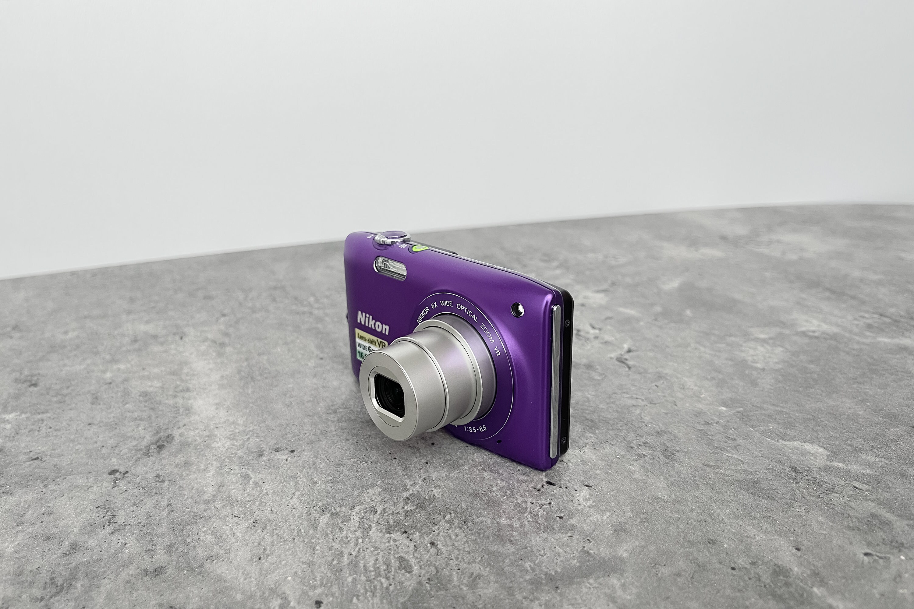 Digital Camera Nikon Coolpix S3300 Purple / Vintage Digital Digital Camera Nikon Coolpix S3300 Purple / Vintage Digital