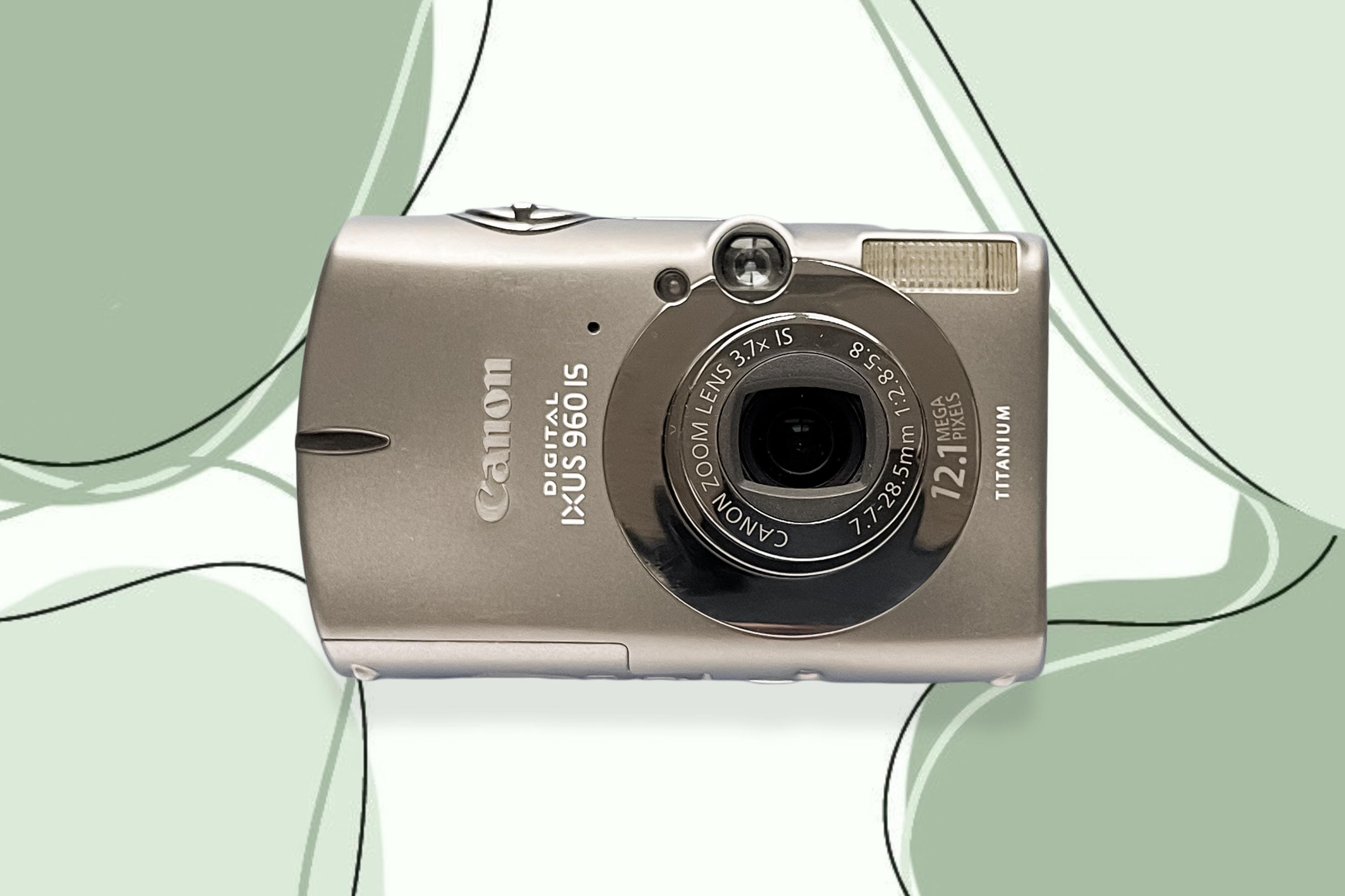 Digital Camera Canon IXUS 960 IS Silver Vintage Digital Camera