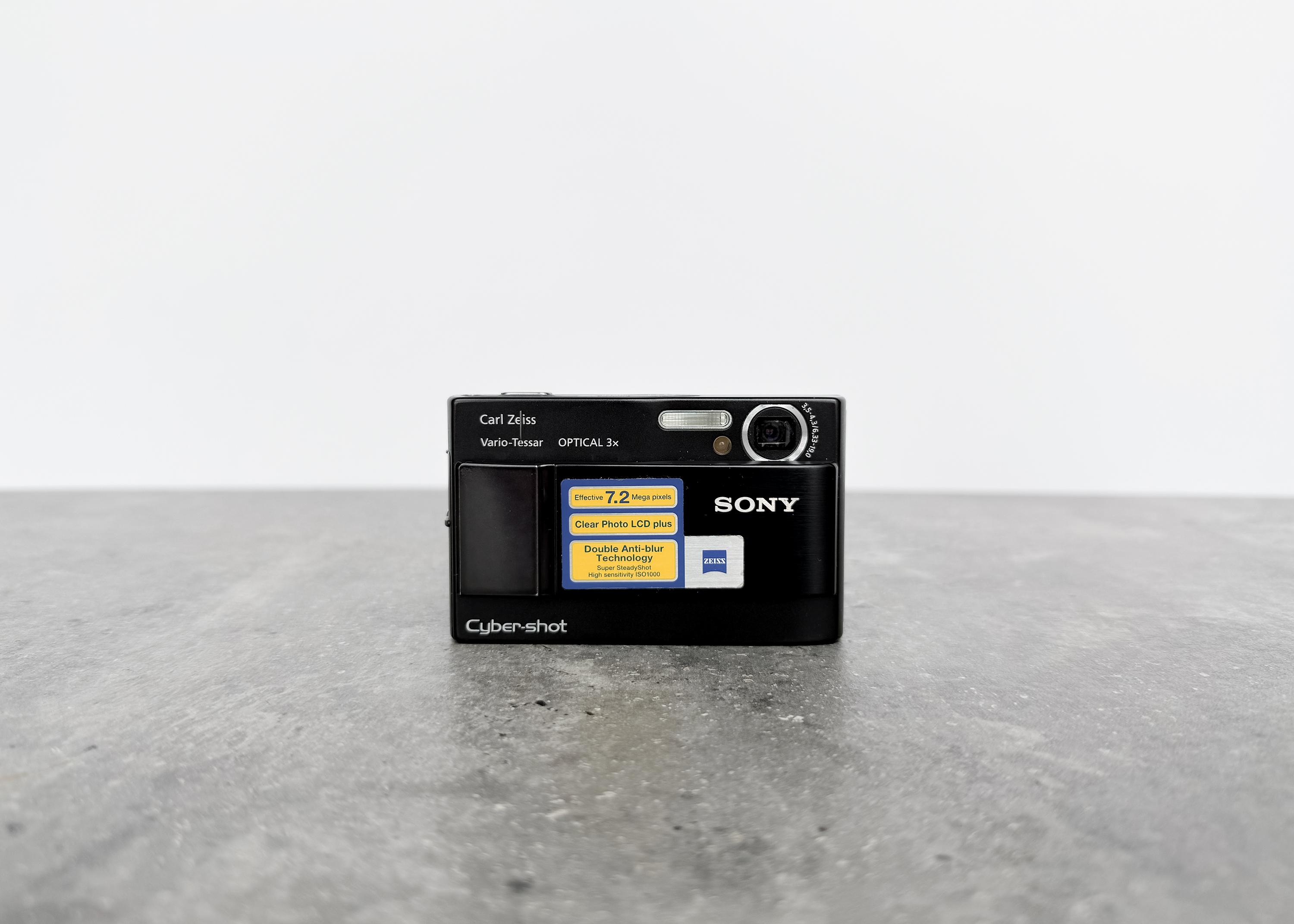 Vintage Sony Cyber-shot DSC-T10 Digital Camera: 7.2 MP, Carl Zeiss