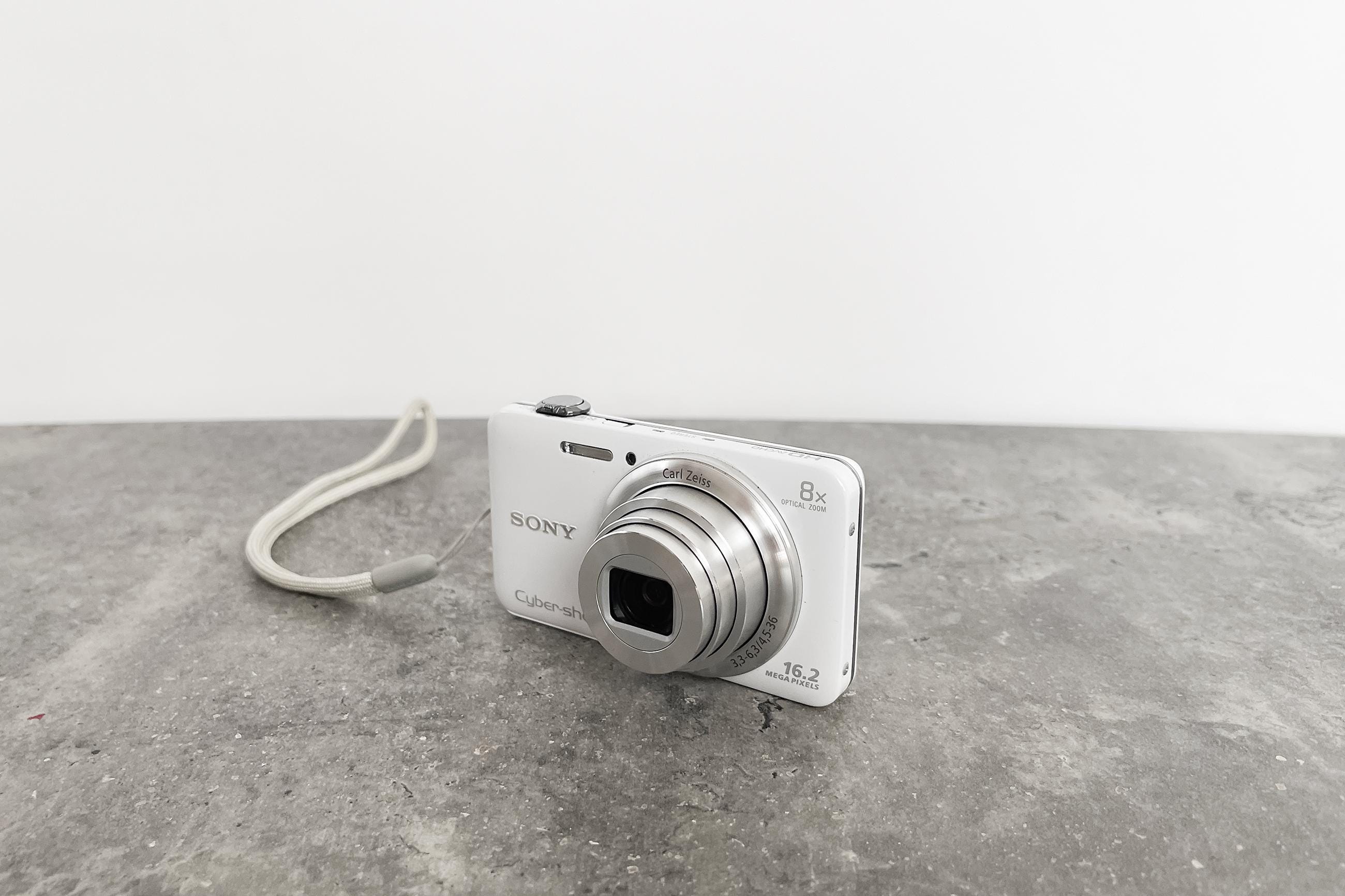 SONY Cyber-shot DSC-WX60 オールドコンデジ ホワイト 白