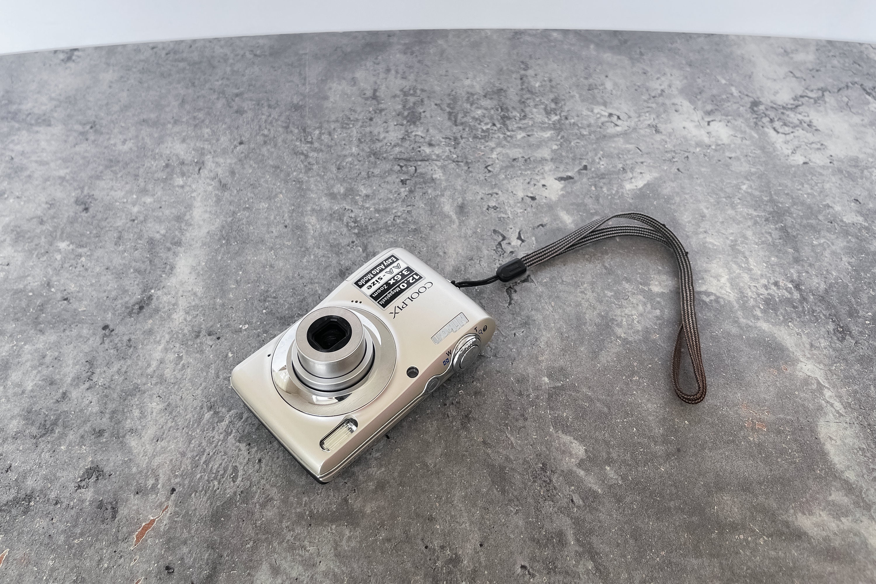 ニコン COOLPIX L22 Silver デジカメ #C348 Amazon Canada: Nikon Coolpix L22 12.0MP Digital Camera with