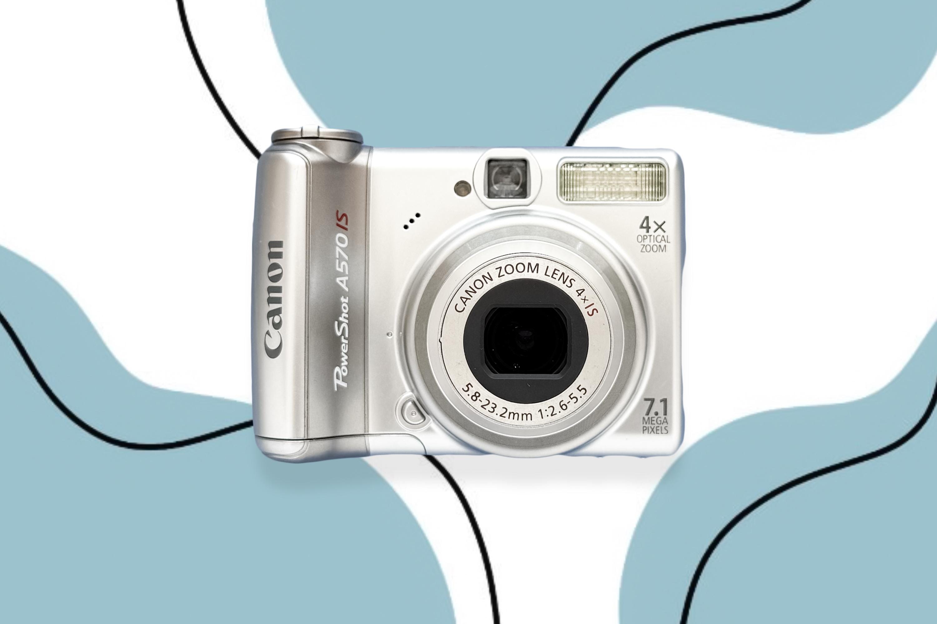 Canon PowerShot A570 IS 本体とケース Canon Digital Camera PowerShot A570 IS PC1225 7.1 MP 4X Zoom