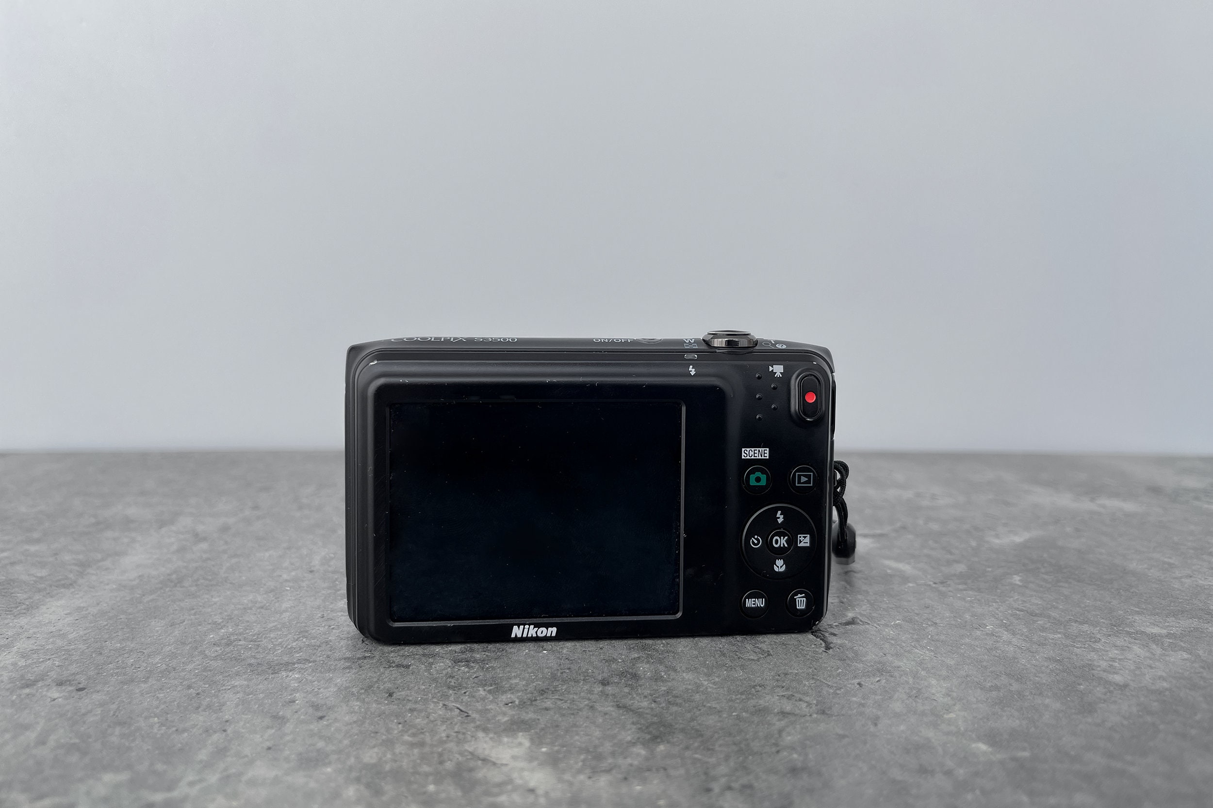 Digital Camera Nikon Coolpix S3500 Black / Vintage Digital Digital Camera Nikon Coolpix S3500 Black / Vintage Digital