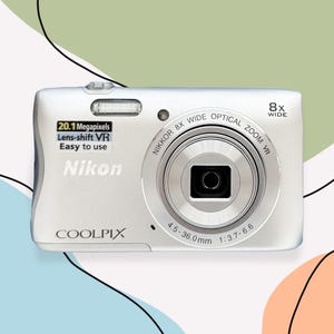 Digitalkameragehre zu 100% SILVER / Vintage Digitalkamera / Neongelb-Nikon-Kameras