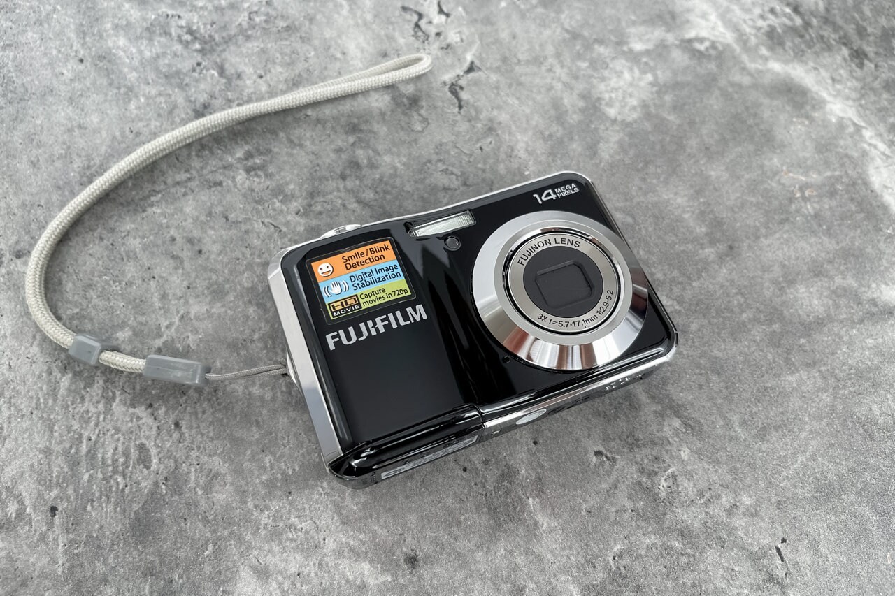 Digital Camera Fujifilm Finepix AV200 / Vintage Digital