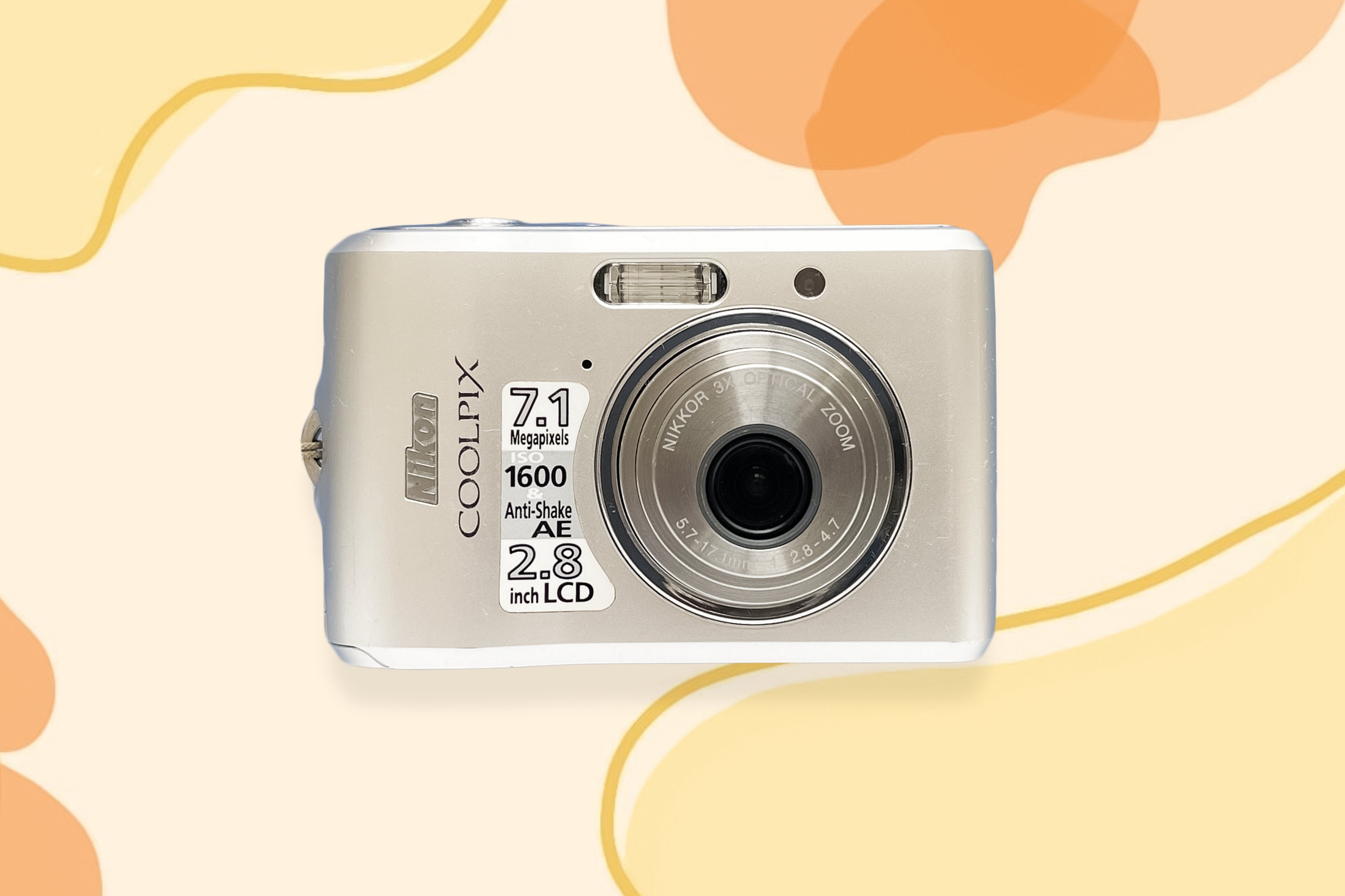 Nikon COOLPIX シルバー 中古】(ニコン) Nikon ニコン COOLPIX S1000PJ シルバー｜ナニワ