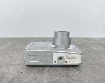 Canon - 【美品】Canon PowerShot A480 デジタルカメラ シルバー Amazon | Canon デジタルカメラ PowerShot (パワーショット