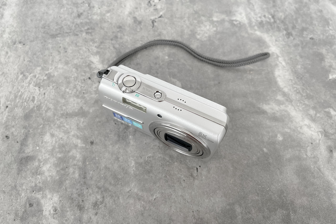 Olympus FE-200 Digital Camera: 6.0 MP, 5x Optical Zoom - Etsy