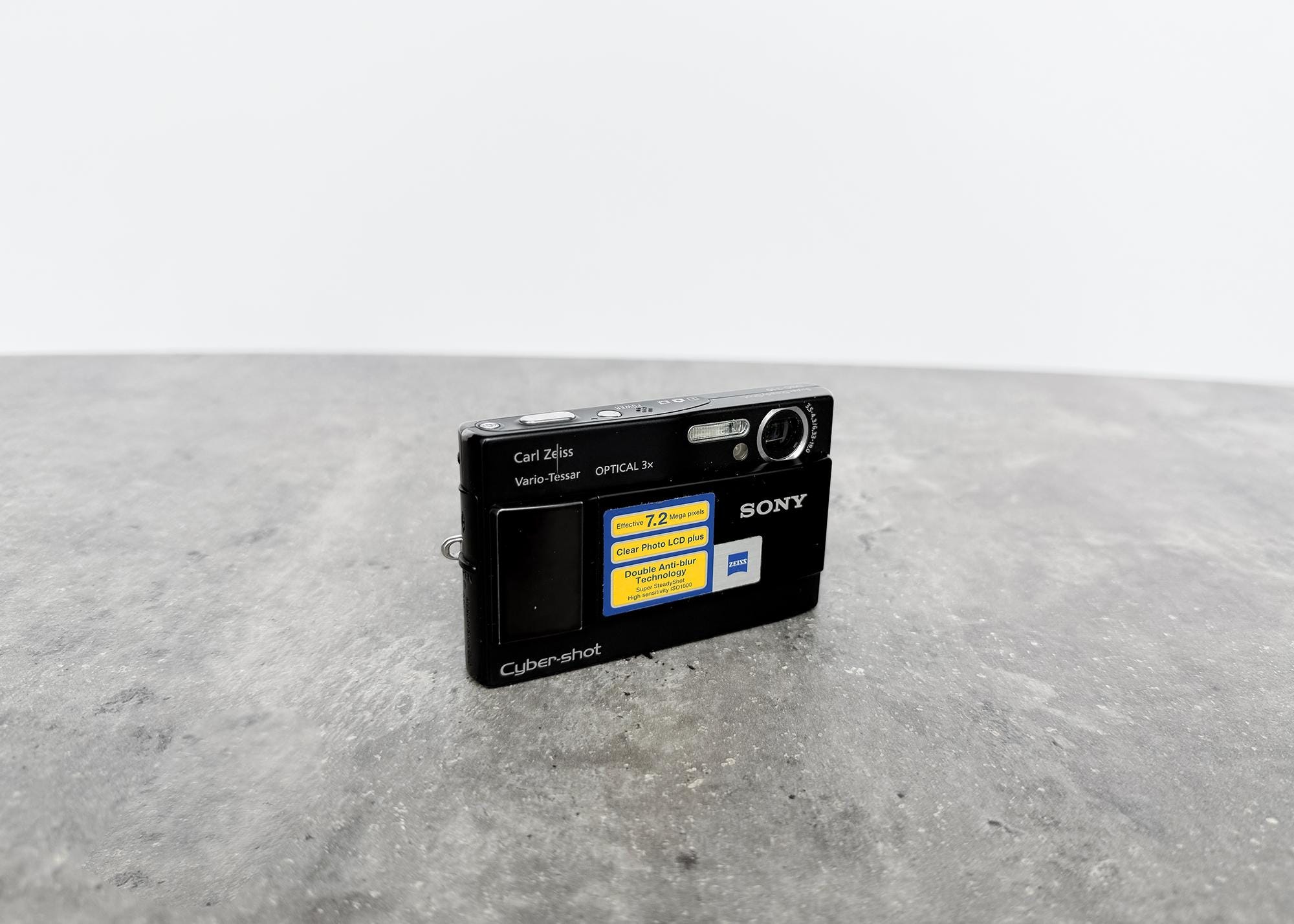 【美品希少】SONY DSC-T10（ZEISSレンズ） Sony Cyber-shot DSC-T10 7.2MP Digital Camera 3x Optical Zoom