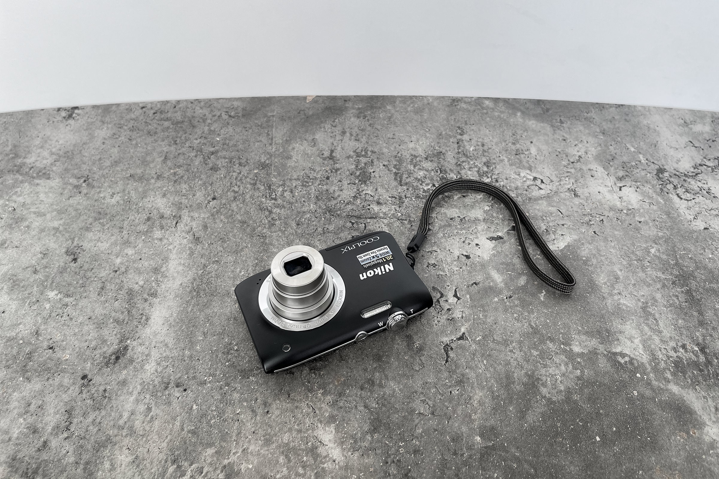 Camera Nikon Coolpix S2900 Black / Vintage 2000s Digital