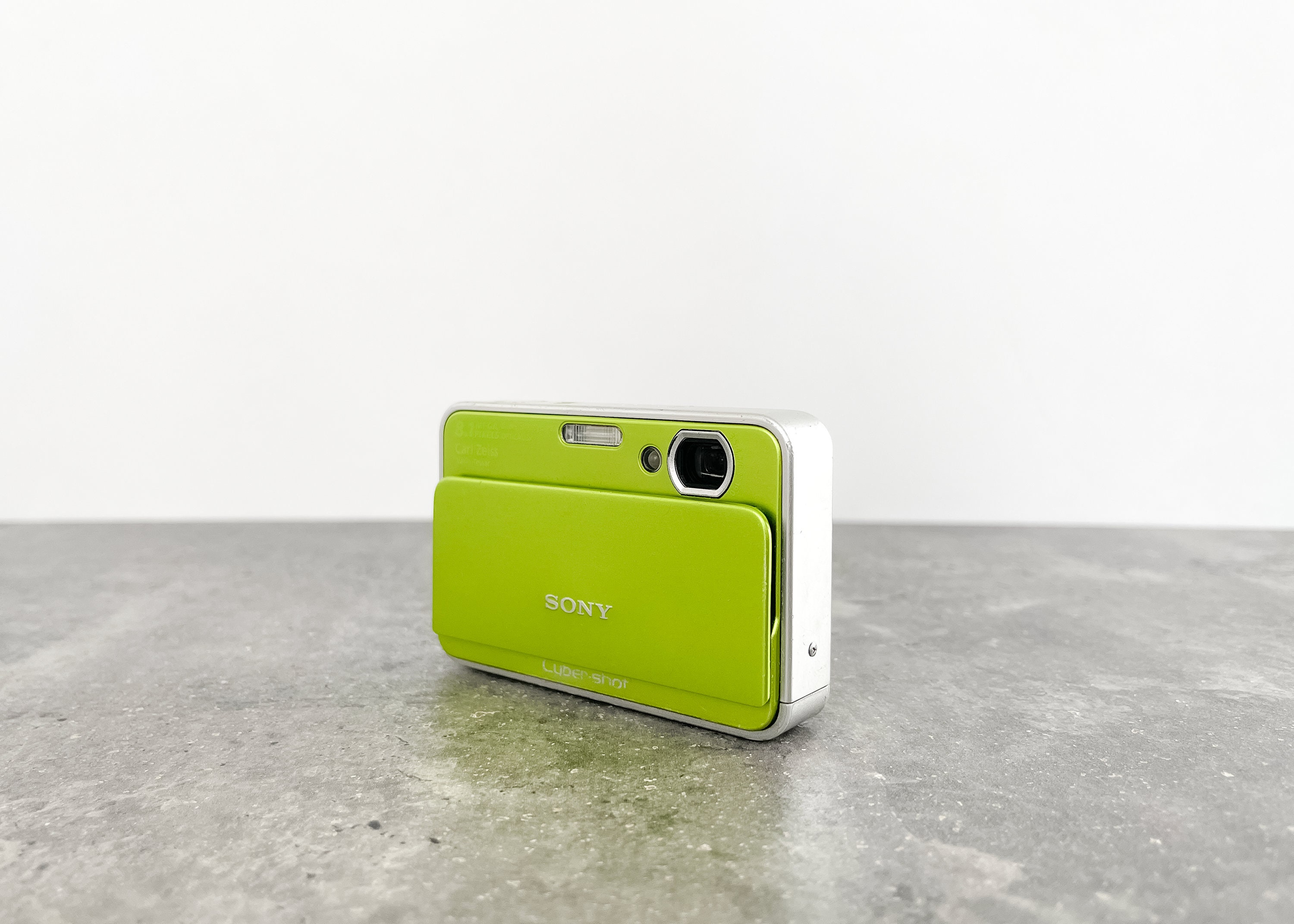 Digital Camera Sony DSC-T2 Green / Vintage Digital Camera / Sony