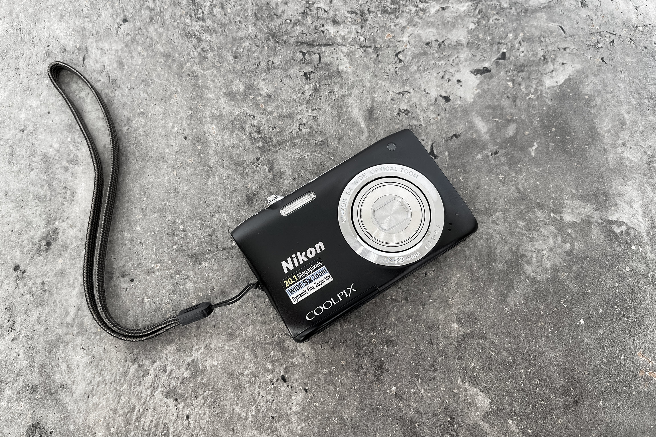 Camera Nikon Coolpix S2900 Black / Vintage 2000s Digital