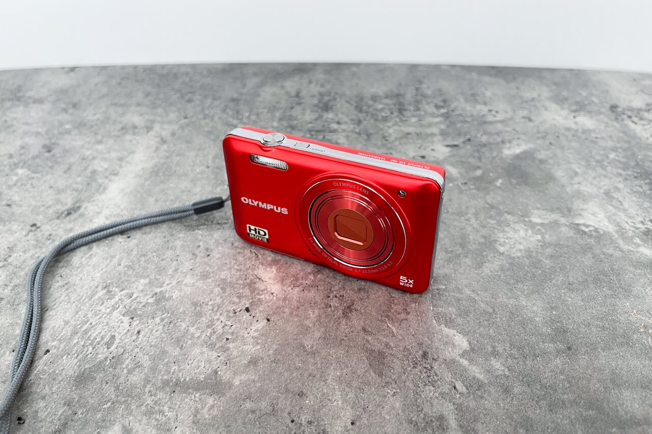 Olympus VG-120 レッド コンパクトデジカメ 動作良好 Olympus VG-120 レッド コンパクトデジカメ 動作良好 Yahoo