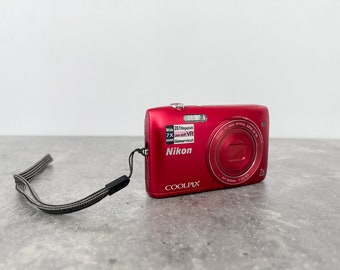 Red Nikon Coolpix S3500: 20.1MP, 7x Zoom Vintage Digital