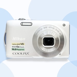 Nikon COOLPIX  S7 シルバー Nikon Coolpix S7 Digital Camera Silver 7.1 MP - Full Set of