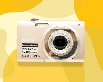 Cámara digital Nikon Coolpix S2500, plateada, 12,1 MP