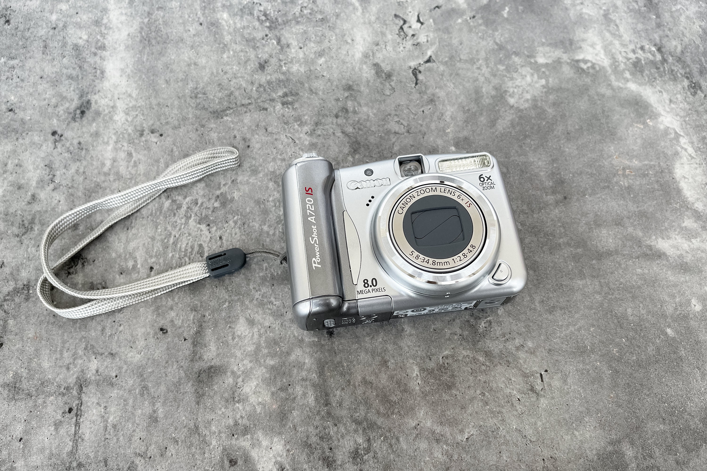 Digital Camera Canon Powershot A720 / Compact Digital Camera