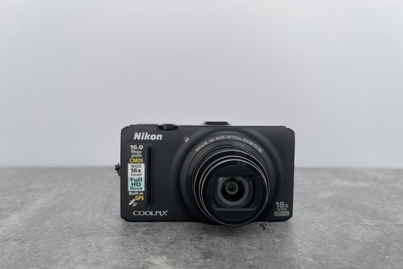 Nikon COOLPIX S9300 Black コンパクトデジタルカメラ Nikon COOLPIX S9300 16.0MP Digital Camera - Black for sale