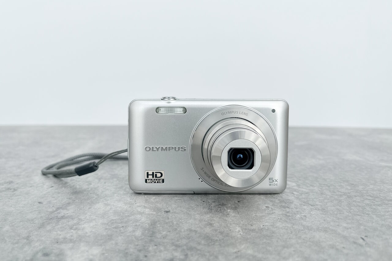 Buy Digital Camera Olympus VG-120 Silver / Vintage Digital Buy Digital Camera Olympus VG-120 Silver / Vintage Digital