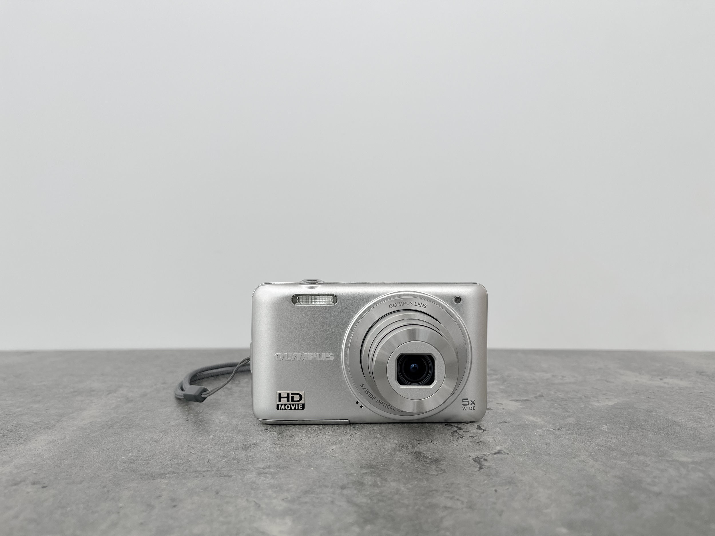 Digital Camera Olympus VG-160 Silver / Vintage Digital Digital Camera Olympus VG-160 Silver / Vintage Digital