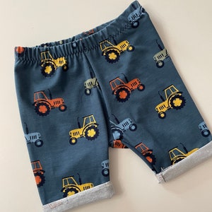 PANTALONCINI PER NEONATI/BAMBINI / trattori / pantaloncini per bambini / pantaloni fatti a mano / regalo fatto a mano per bambini / pantaloncini da ciclista con trattore fatti a mano nel Regno Unito