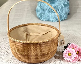 Cesta de ratán forrada grande, cesta de ratán vintage, cesta de granja, cesta de almacenamiento, decoración francesa del país, cabaña francesa, cesta francesa